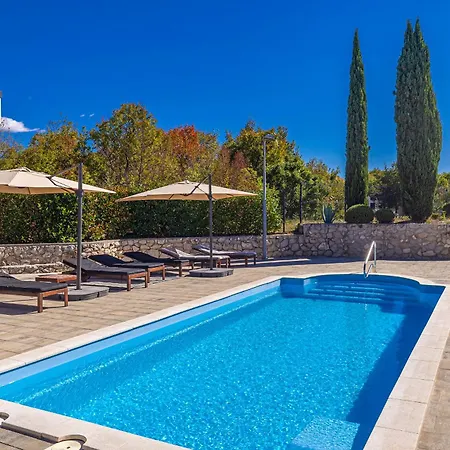 Apartament Advima With Private Heated Pool Gostinjac