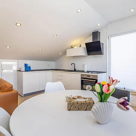 Advima With Private Heated Pool *